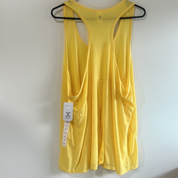 NWT XERION WOMENS SCOOP NECK TANK TOP RACER BACK YELLOW SIZE 2X - Picture 7 of 9